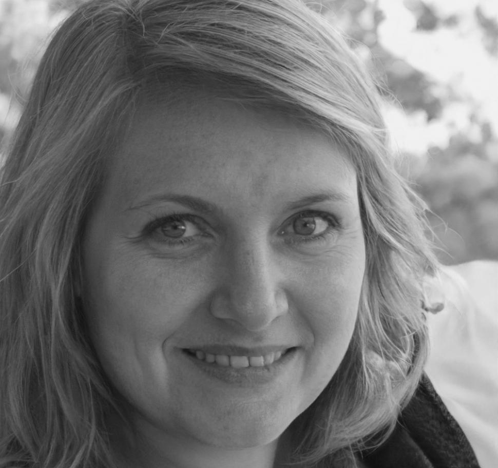 Margot Blackwell, Senior Financial Analyst